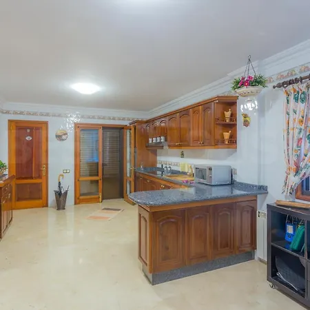 Dom wakacyjny Fantastic Rural House With Pool And Terrace