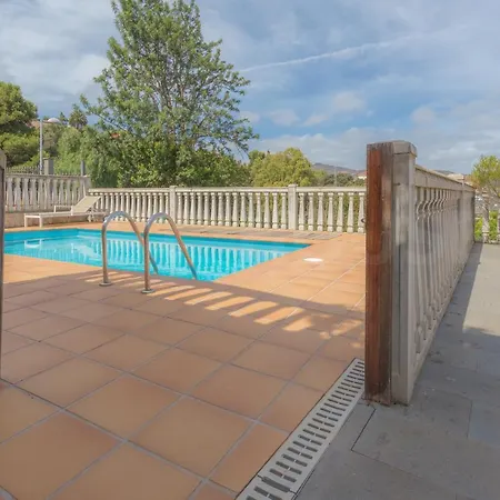 Feriehus Fantastic Rural House With Pool And Terrace *